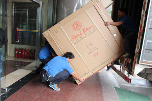 库伦钢琴贵重工艺品无忧运